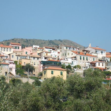 "Sapore di Liguria" Sole Mare Quiete Terzorio Esterno foto